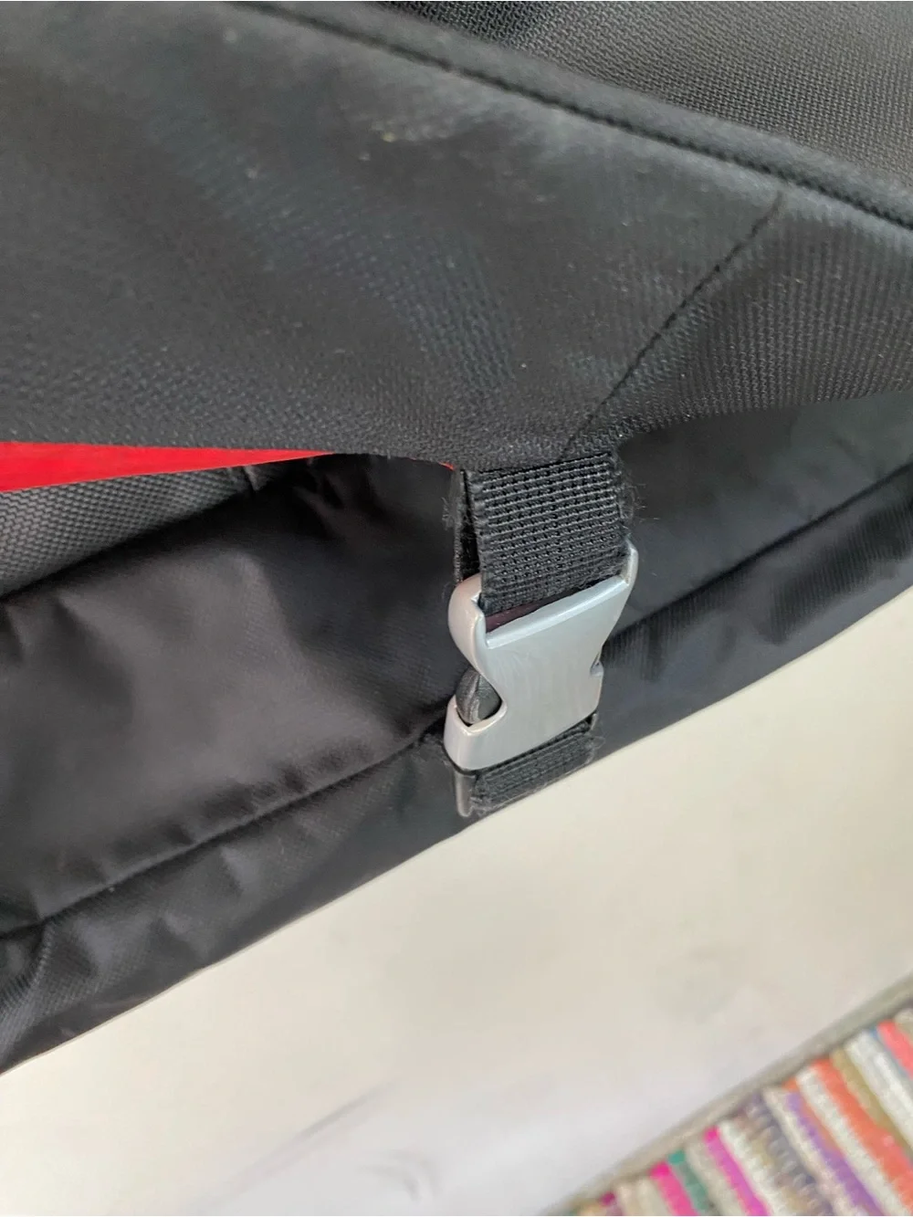 TUMI T-Tech 5112D Black Expandable Nylon Laptop Messenger Bag